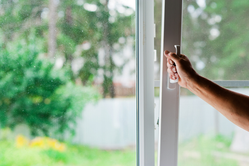 Proteggi la tua casa con le moderne zanzariere