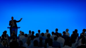 4 Tecniche di public speaking vincenti: come conquistare il pubblico con le tue parole