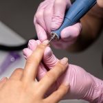 Frese per Unghie Professionali: La Guida Completa per Estetiste e Appassionati di Bellezza